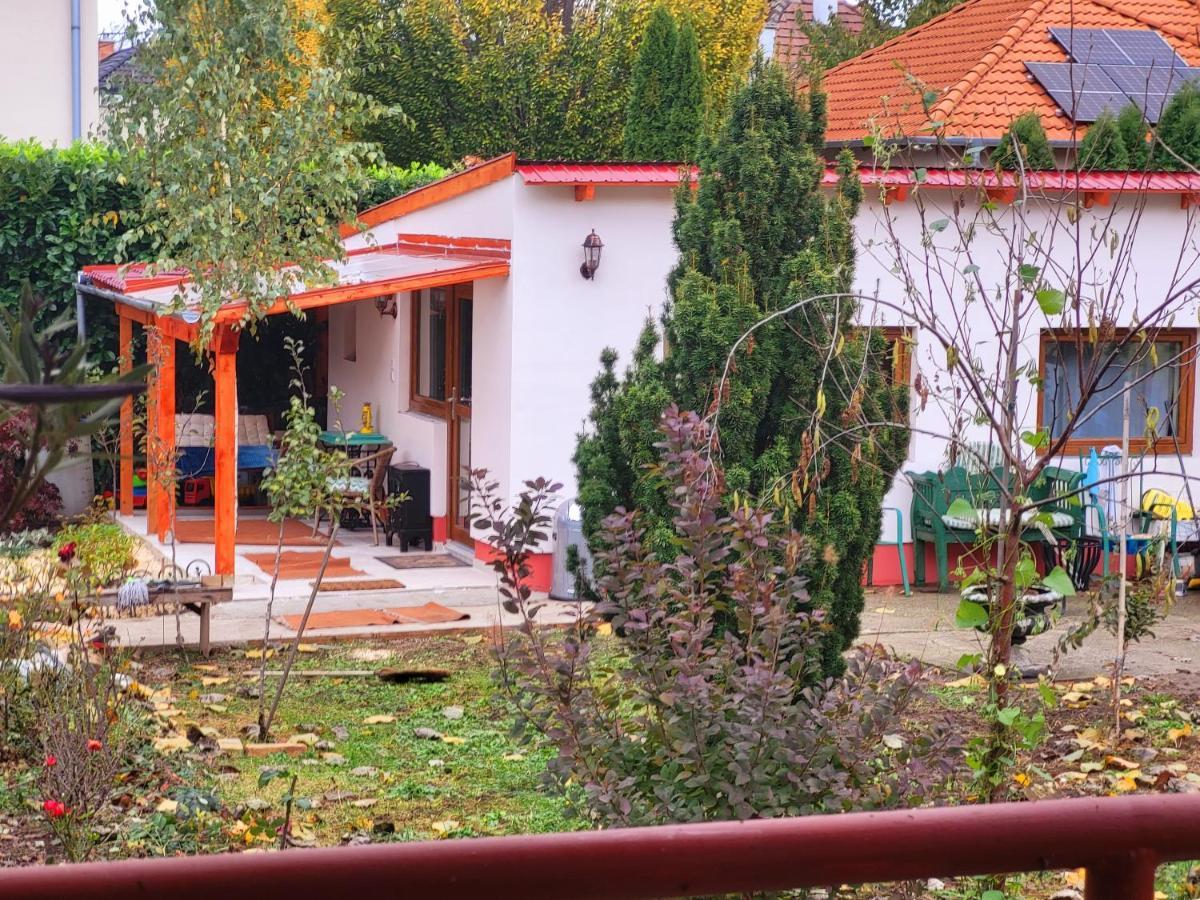 Apartment Secret Garden Apartman